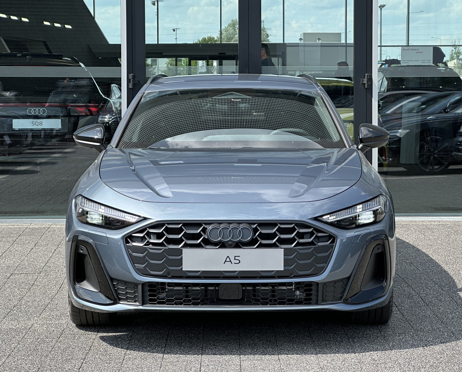 Avant E-Hybrid Quattro S-tronic * Pakiet Technology *