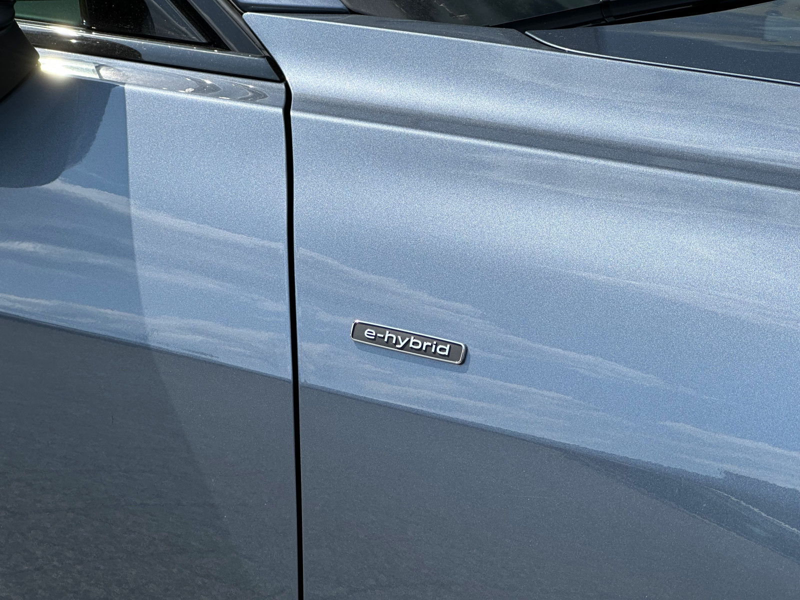 Avant E-Hybrid Quattro S-tronic * Pakiet Technology *