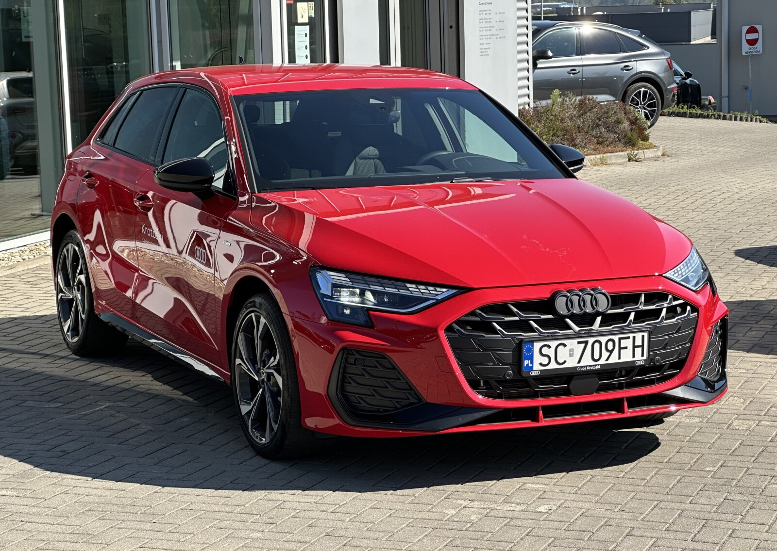 45TFSI e S-line S-tronic * Pakiet Comfort *