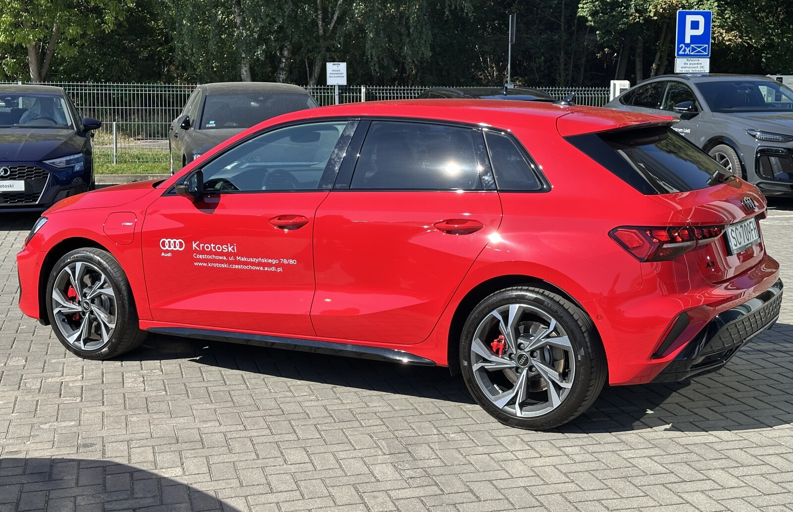 45TFSI e S-line S-tronic * Pakiet Comfort *
