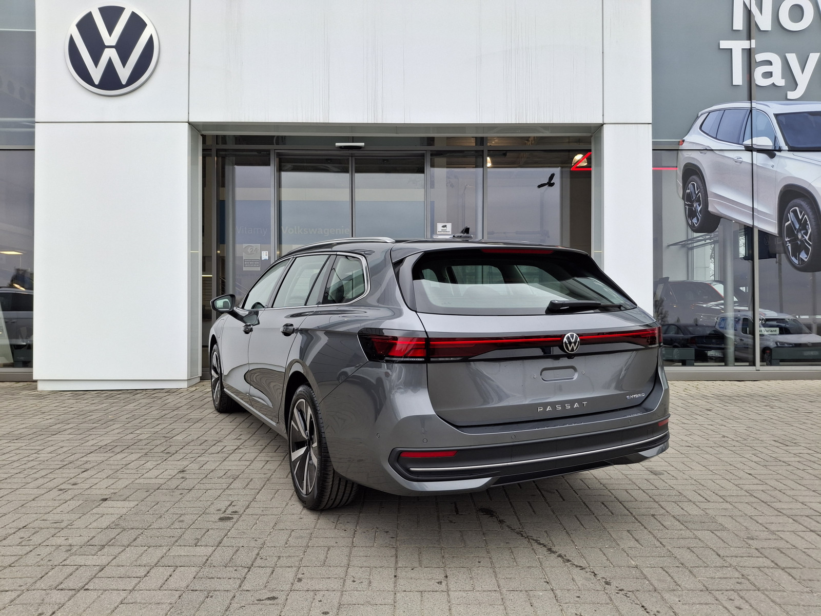 Business 1.5 TSI eHybrid 150 KM DSG Demonstracyjny!