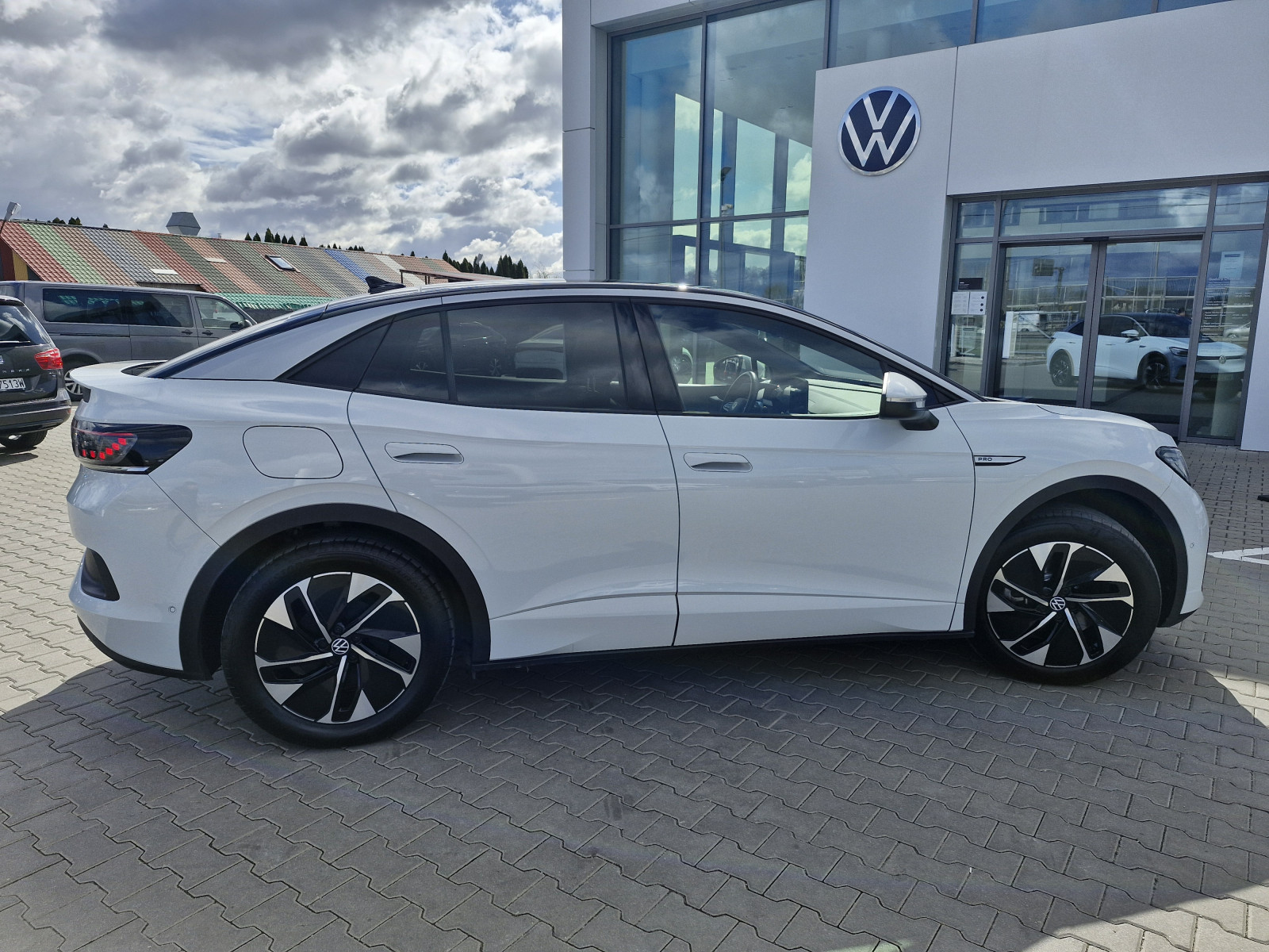 Pro Performance 77 kWh 204 KM Demonstracyjny!