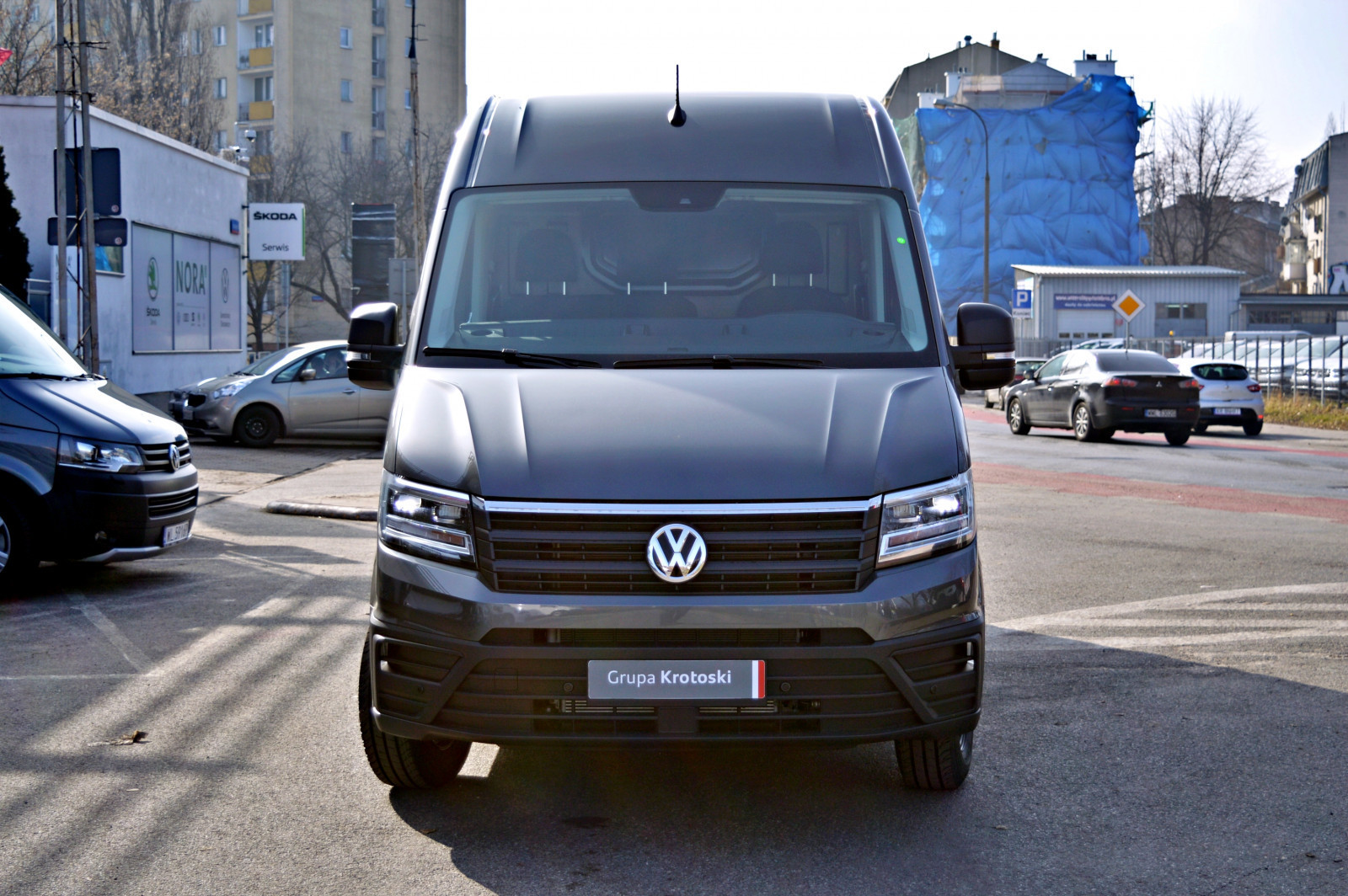 Furgon z wysokim dachem 2.0 l 177 KM automatyczna 8-biegowa ZABUDOWA