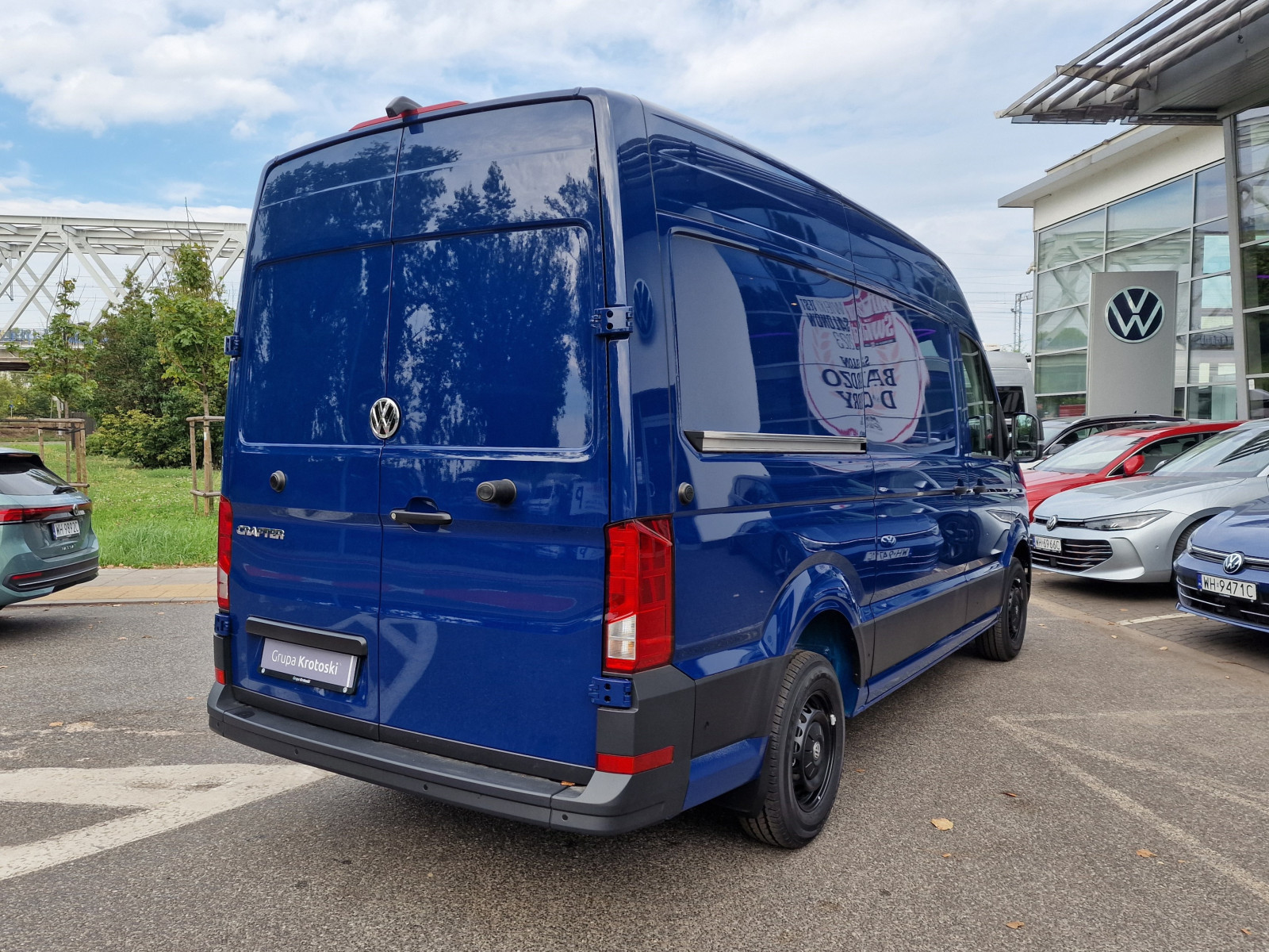 Furgon z wysokim dachem 2.0 l 177 KM automatyczna 8-biegowa ZABUDOWA