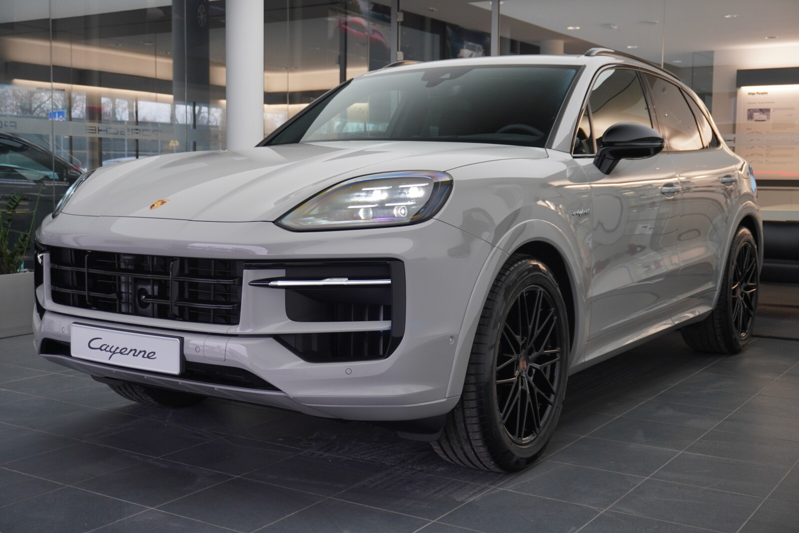 E-Hybrid Black Edition 3.0 470KM Dostępny Od Ręki!