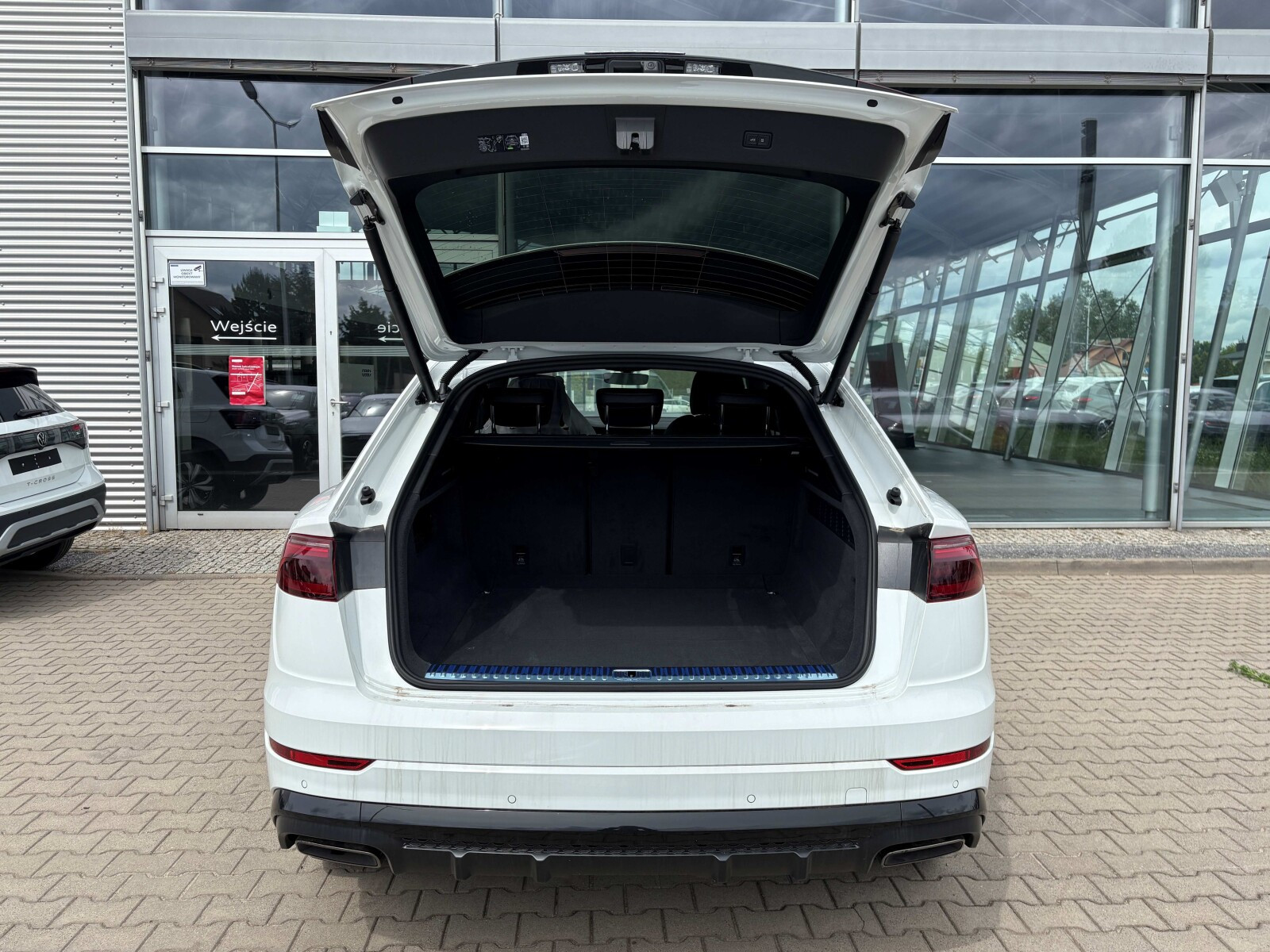 SUV TDI quattro 210 kW tiptronic	 * Pakiet Comfort & Innovation *