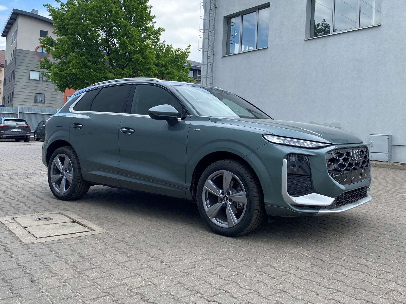 SUV TFSI 110 kW S tronic * Pakiet Tech Plus *