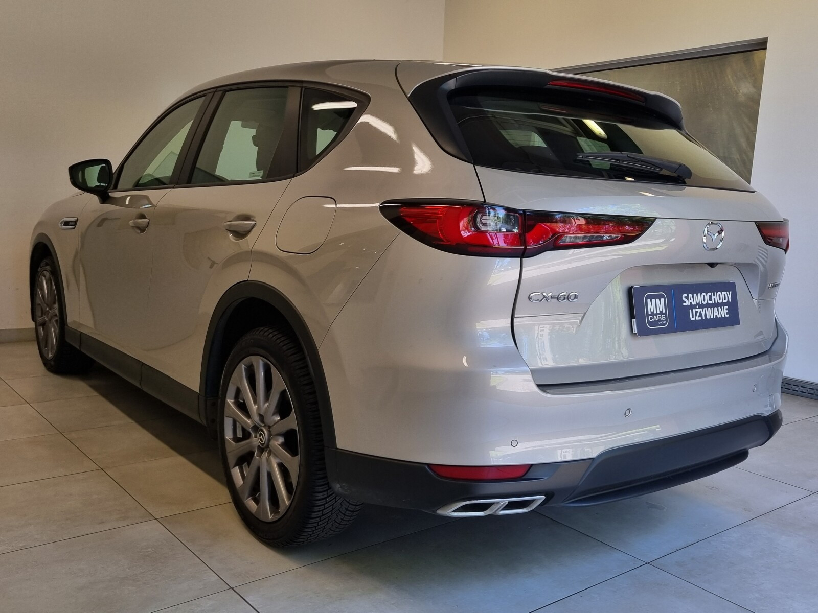 Salon Polska Exclusive Line Pakiet Driver Assistance FV 23%