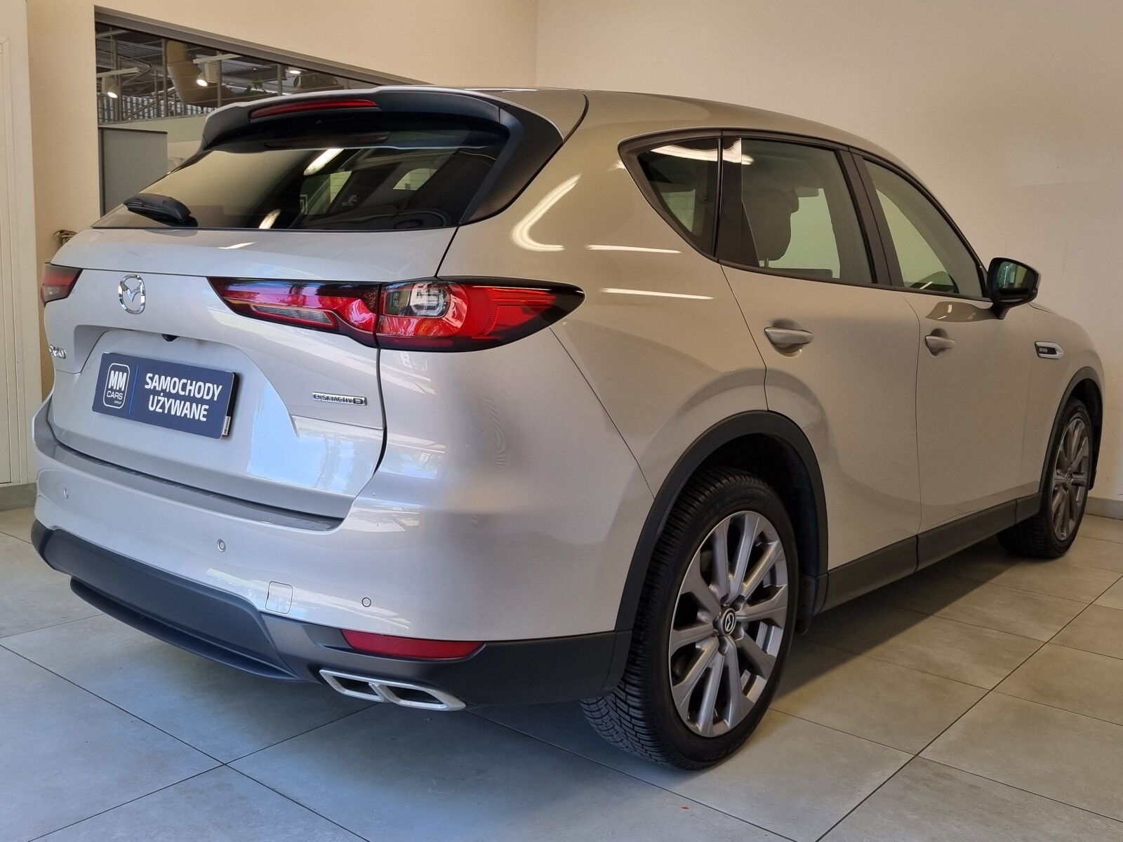 Salon Polska Exclusive Line Pakiet Driver Assistance FV 23%