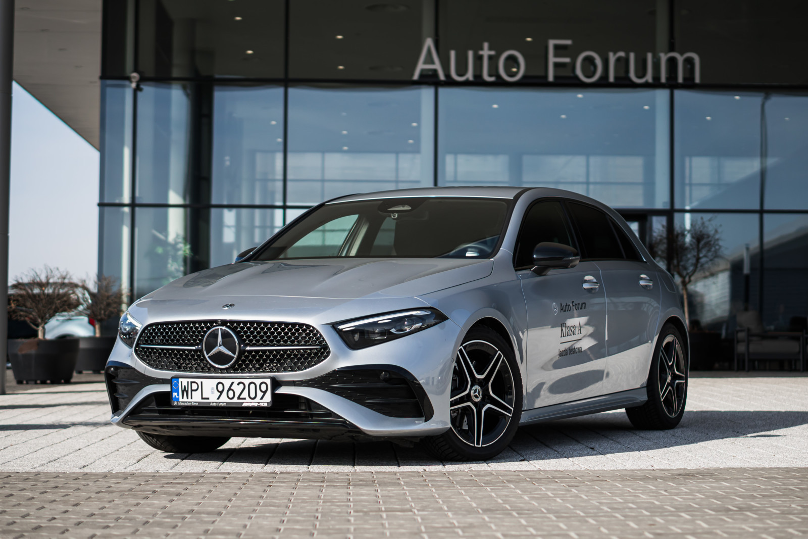 Mercedes-Benz A 220