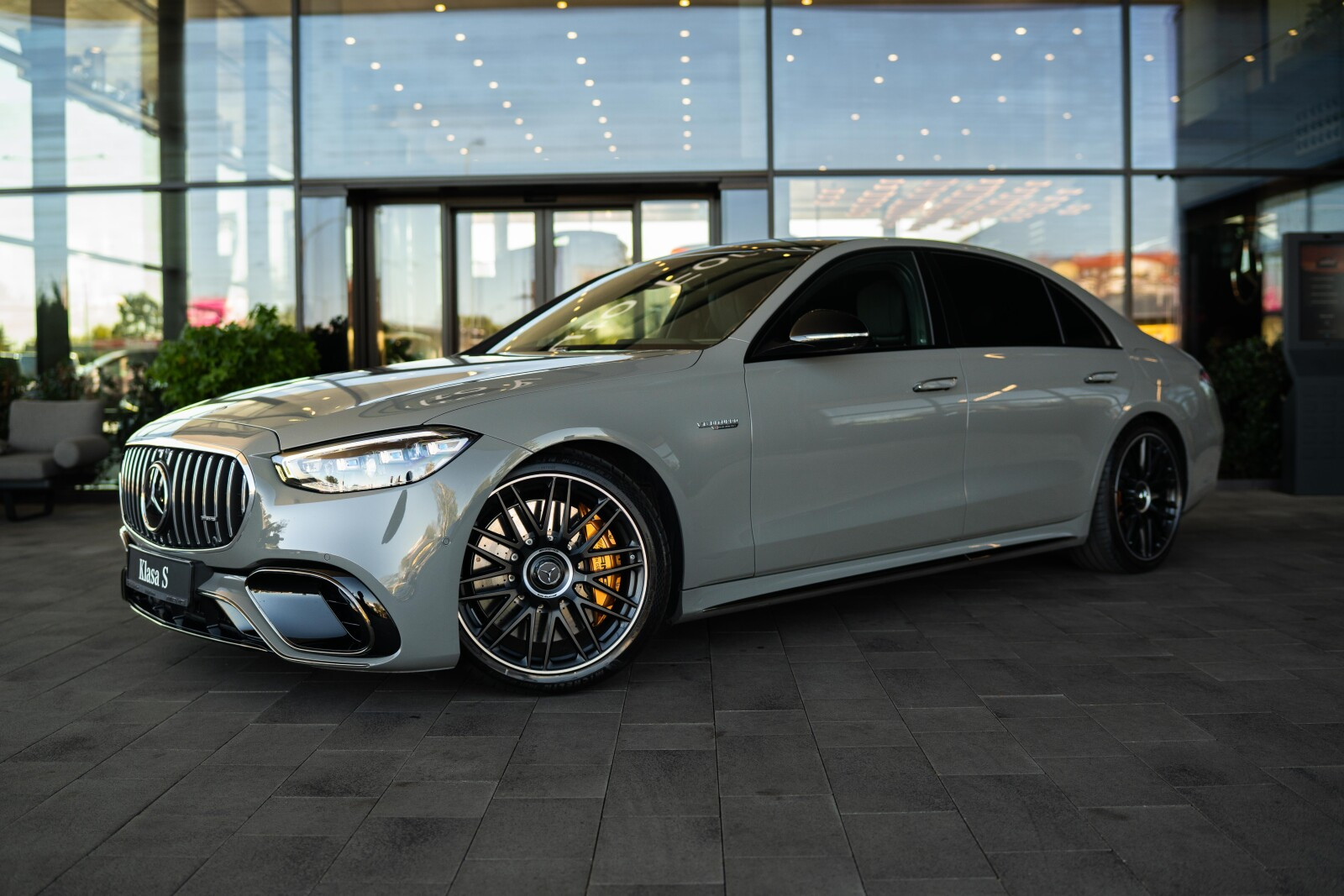 Mercedes-Benz S 63 AMG