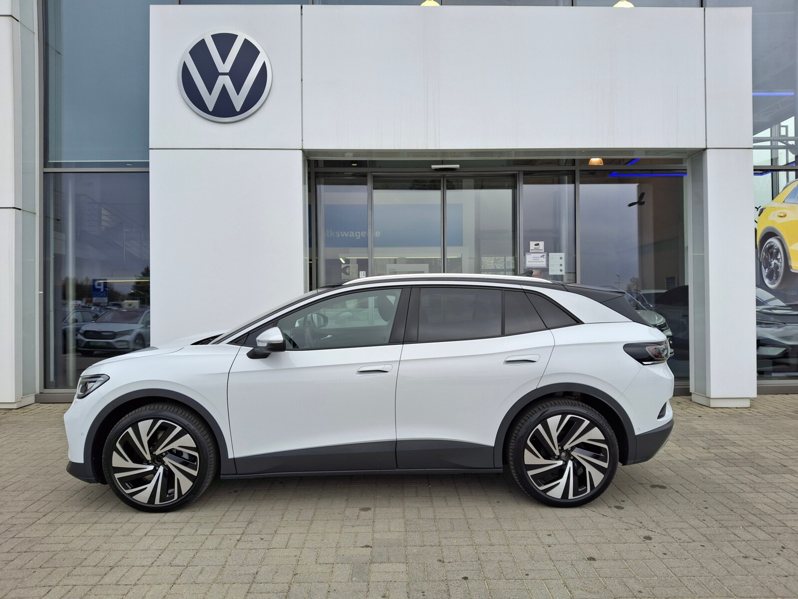 Pro Plus 77 kWh 286 KM automatyczna Dostępny Od Ręki!