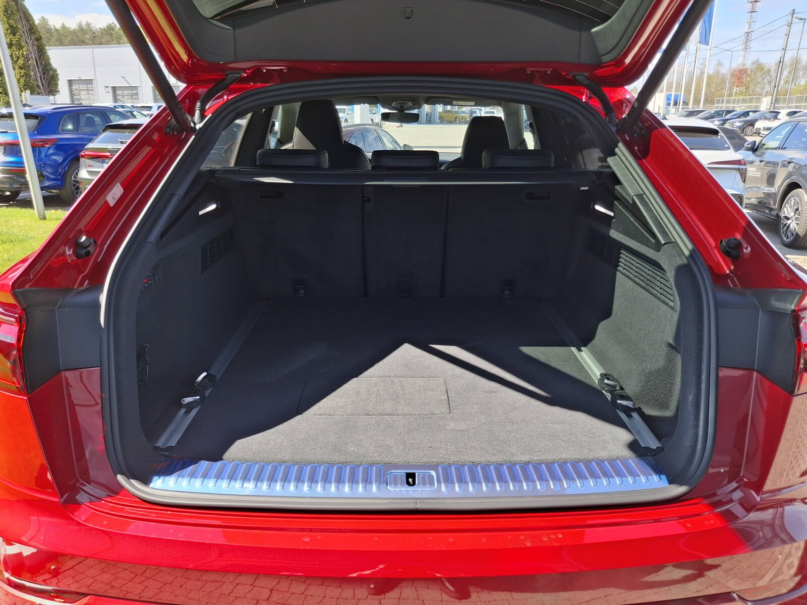 SUV TFSI e quattro 360 kW tiptronic * Pakiet Comfort & Innovation *