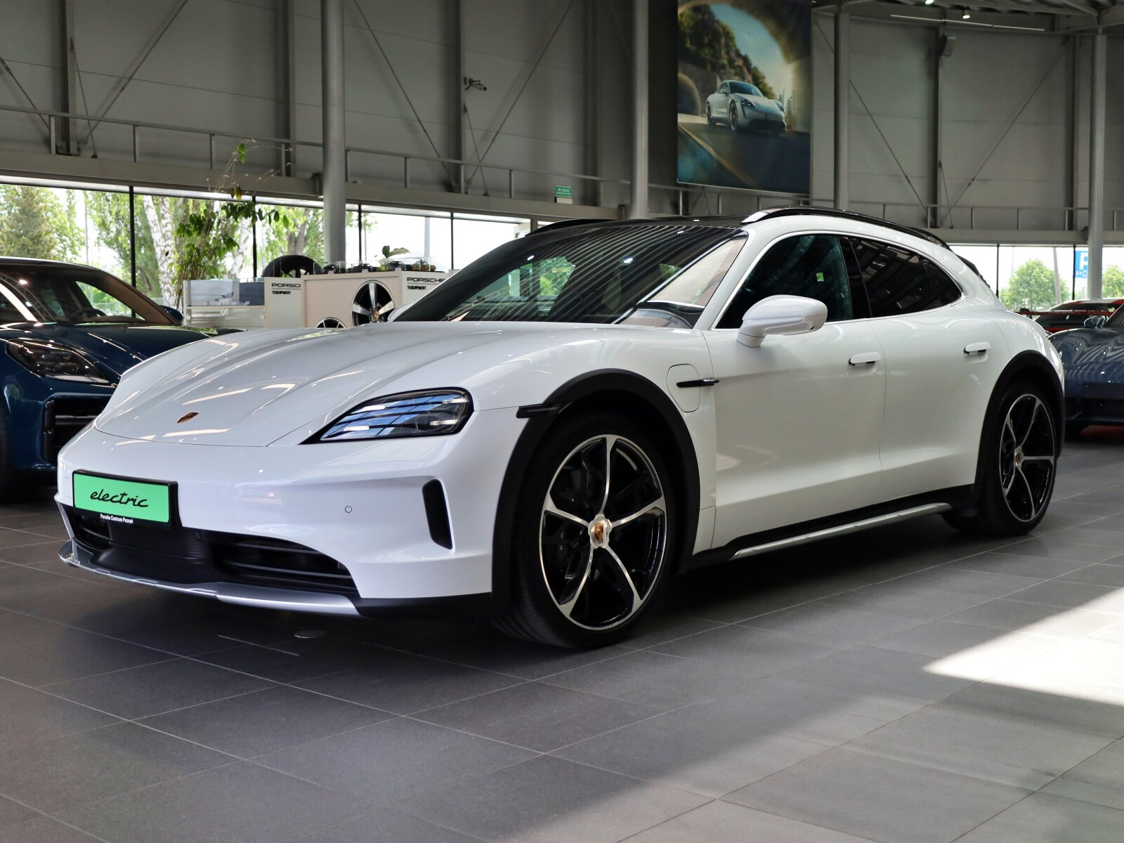 4 Cross Turismo 435 KM