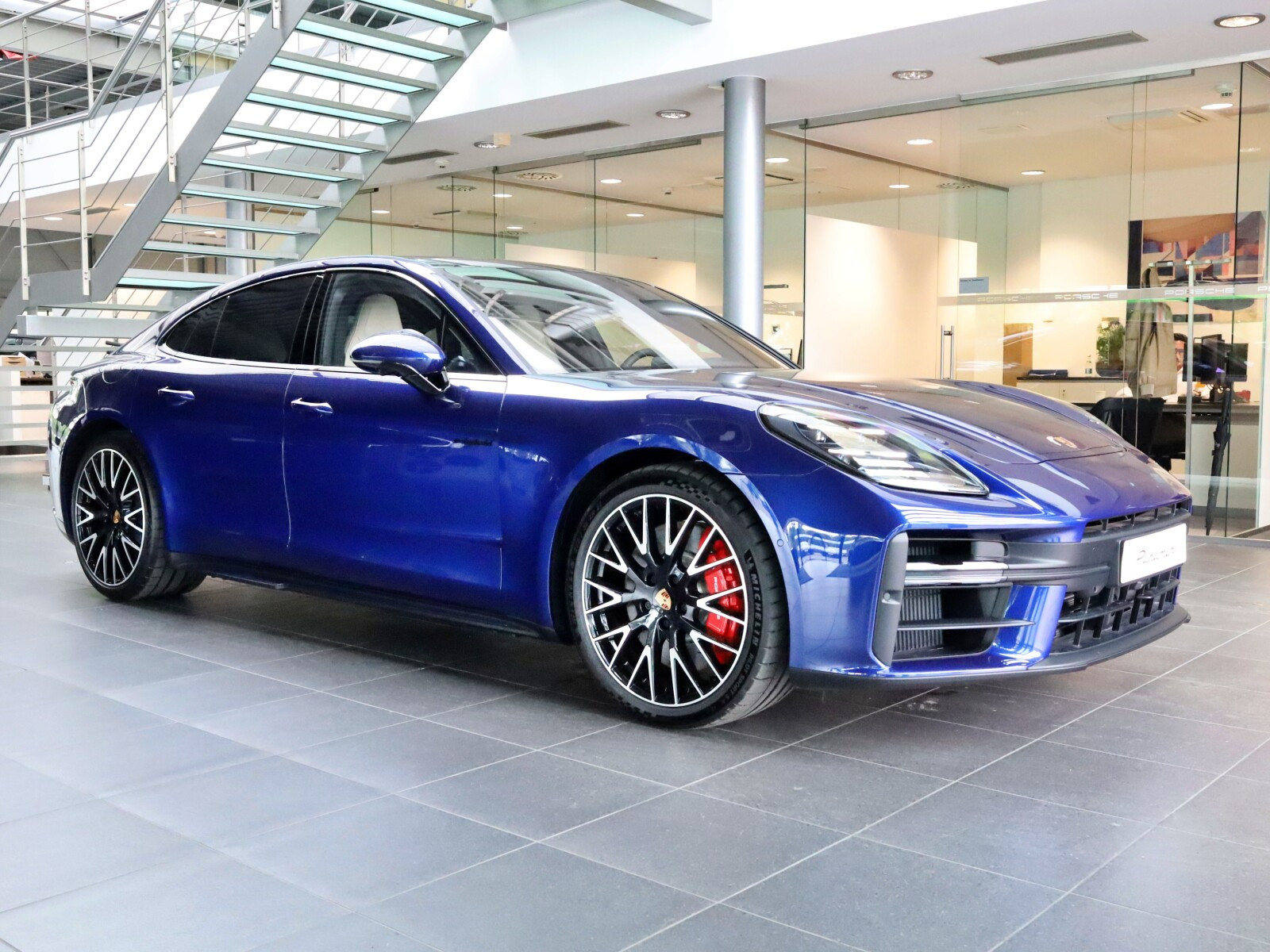 4S E-Hybrid 2.9 V6 544 KM