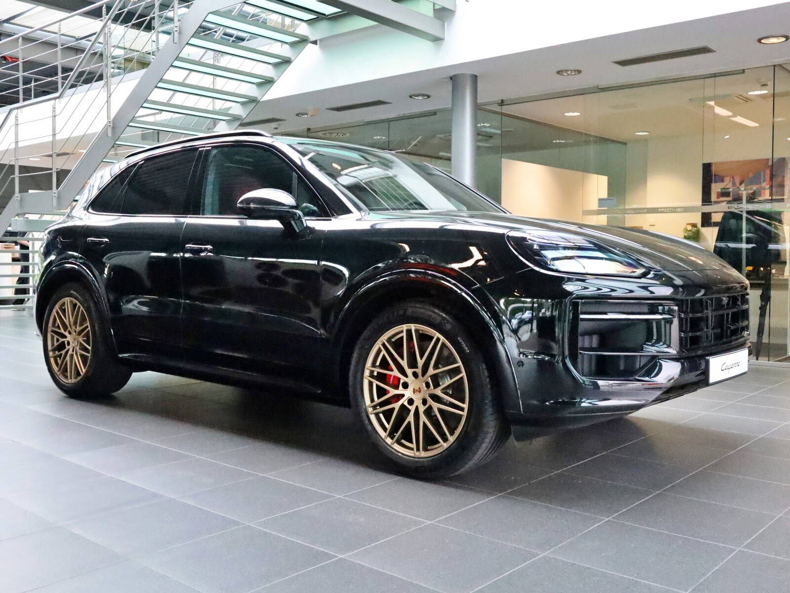 S 4.0 V8 474 KM