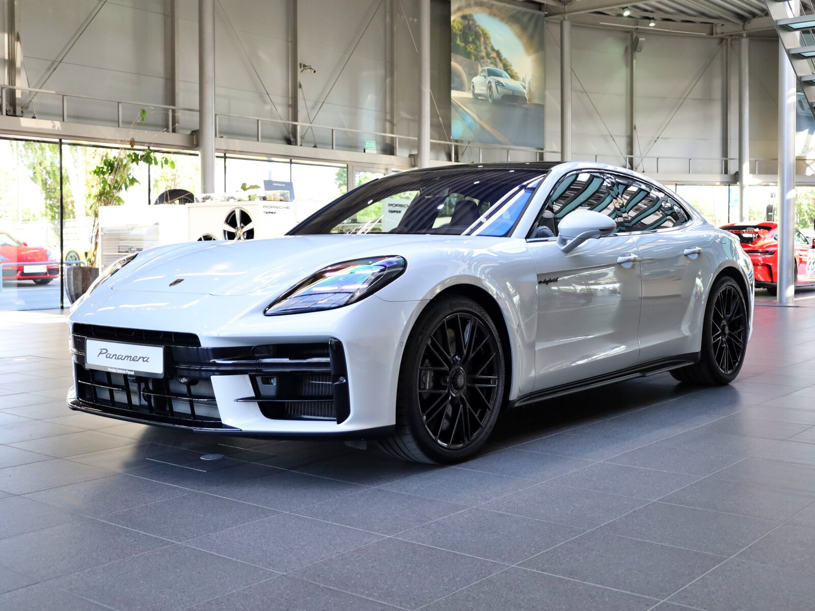 Turbo S E-Hybrid 4.0 V8 782 KM