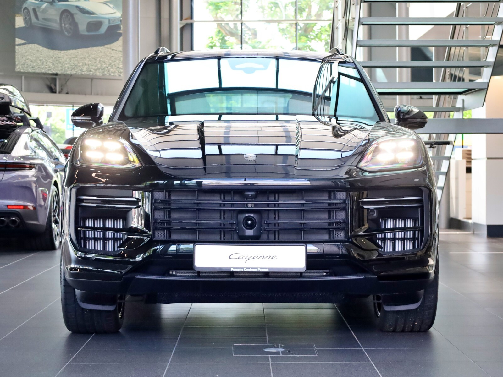 Turbo E-Hybrid 4.0 V8 739 KM