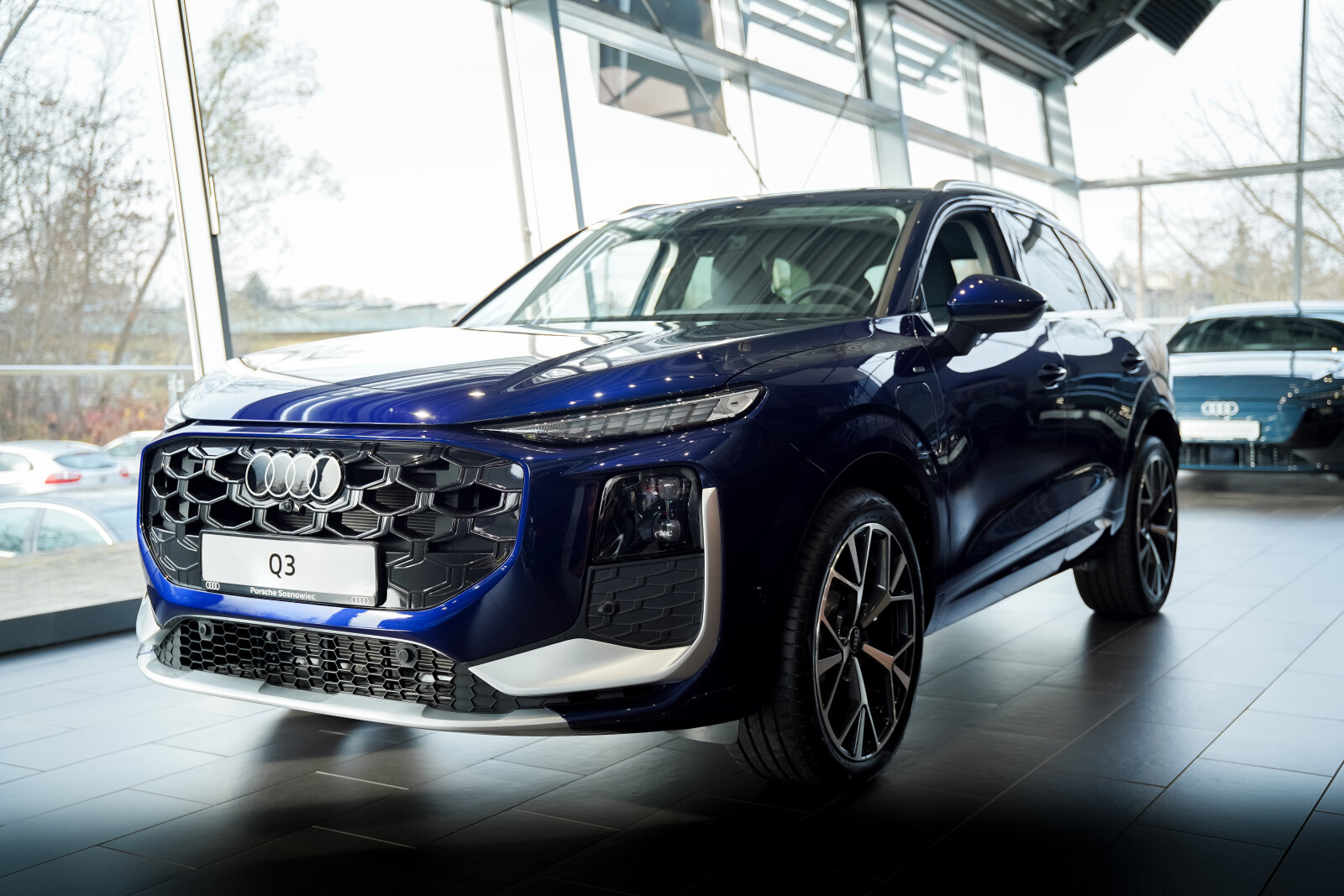 Q3 e-Hybrid 200kW S tronic: Tech plus; Matrix LED; VAT 23%