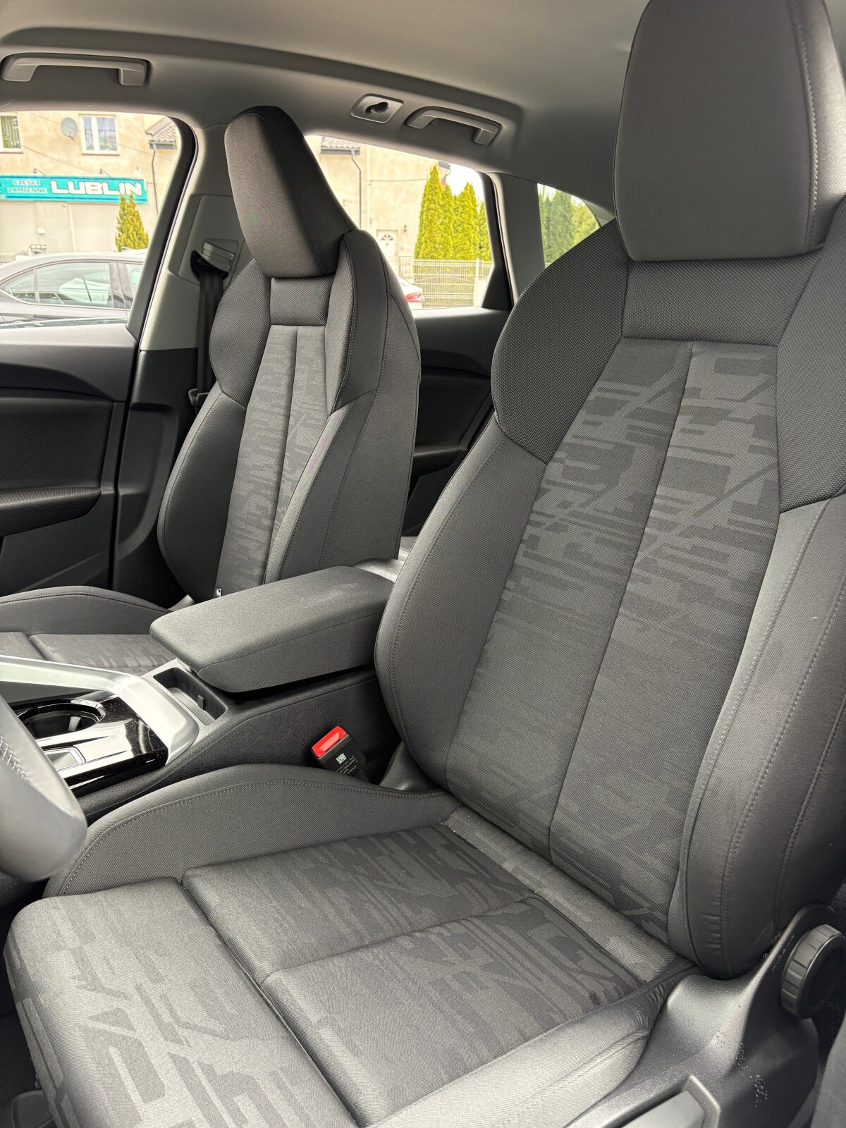 SUV TFSI 150 kW S tronic * Pakiet Business *
