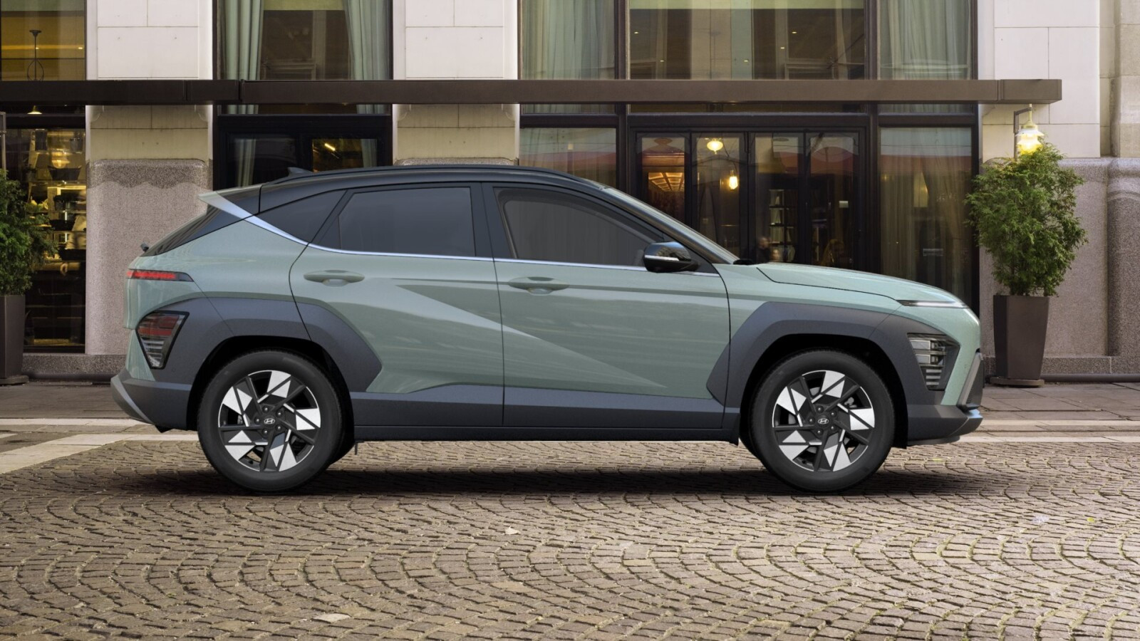 Platinum Luxury 2T 170KM 7DCT 4WD;