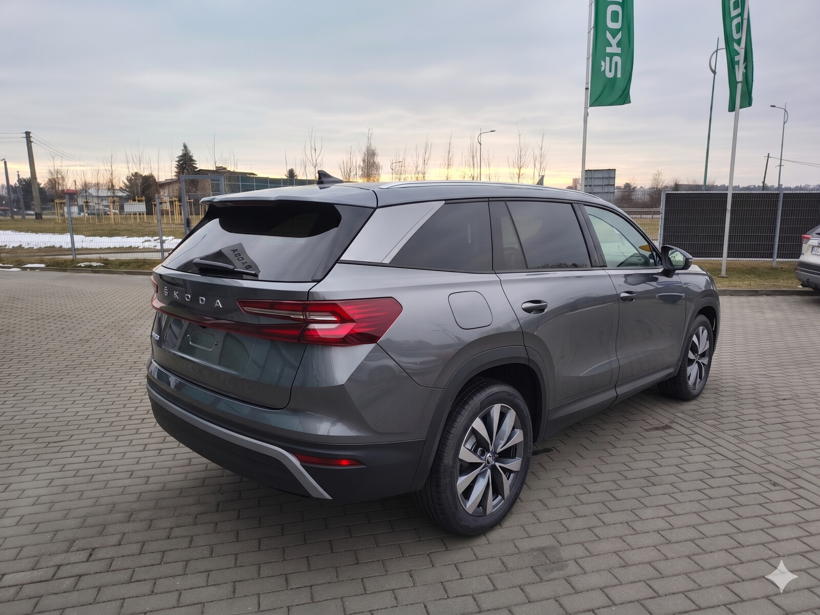 HYBRYDA PHEV 204 KM od ręki, nowy z salonu