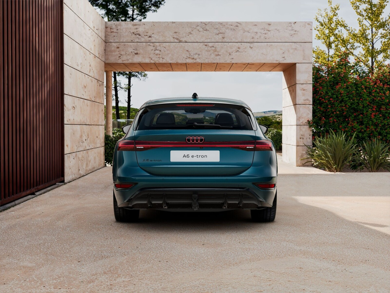 210kW * Pakiet Tech Plus *
