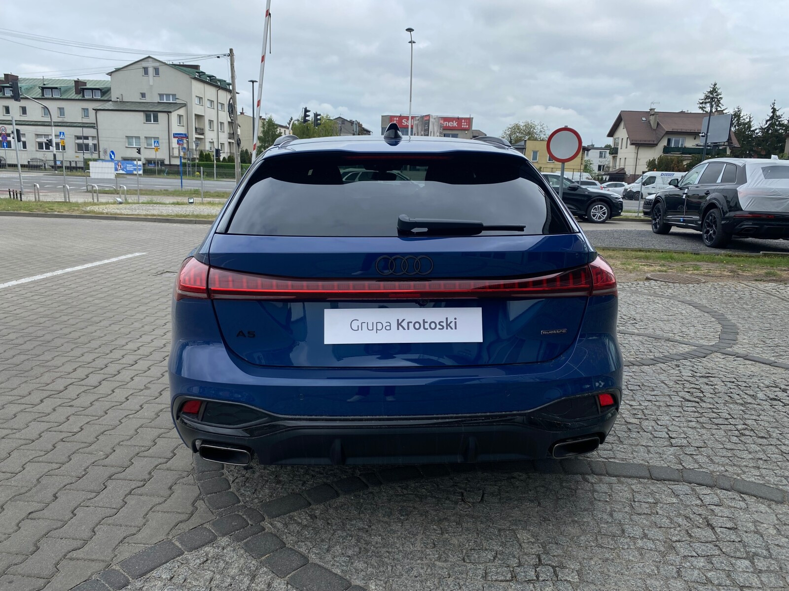 e-hybrid quattro 220 kW S tronic * Pakiet Tech Plus *