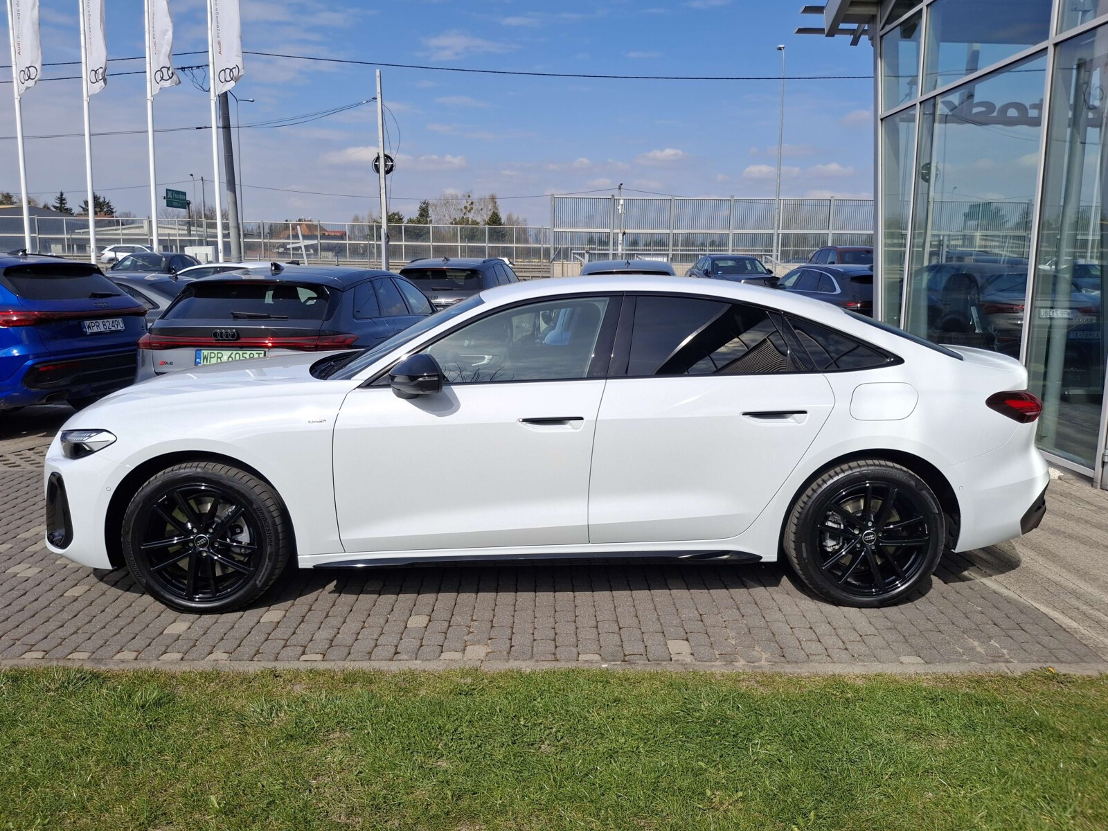 e-hybrid quattro 220 kW S tronic * Pakiet Tech Plus *