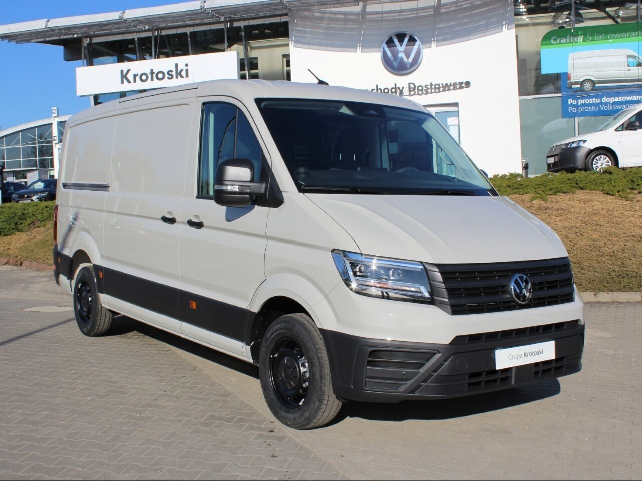 2.0 l EU6 SCR 140 KM Przedni napęd manualna 6-biegowa Dostępny od Ręki
