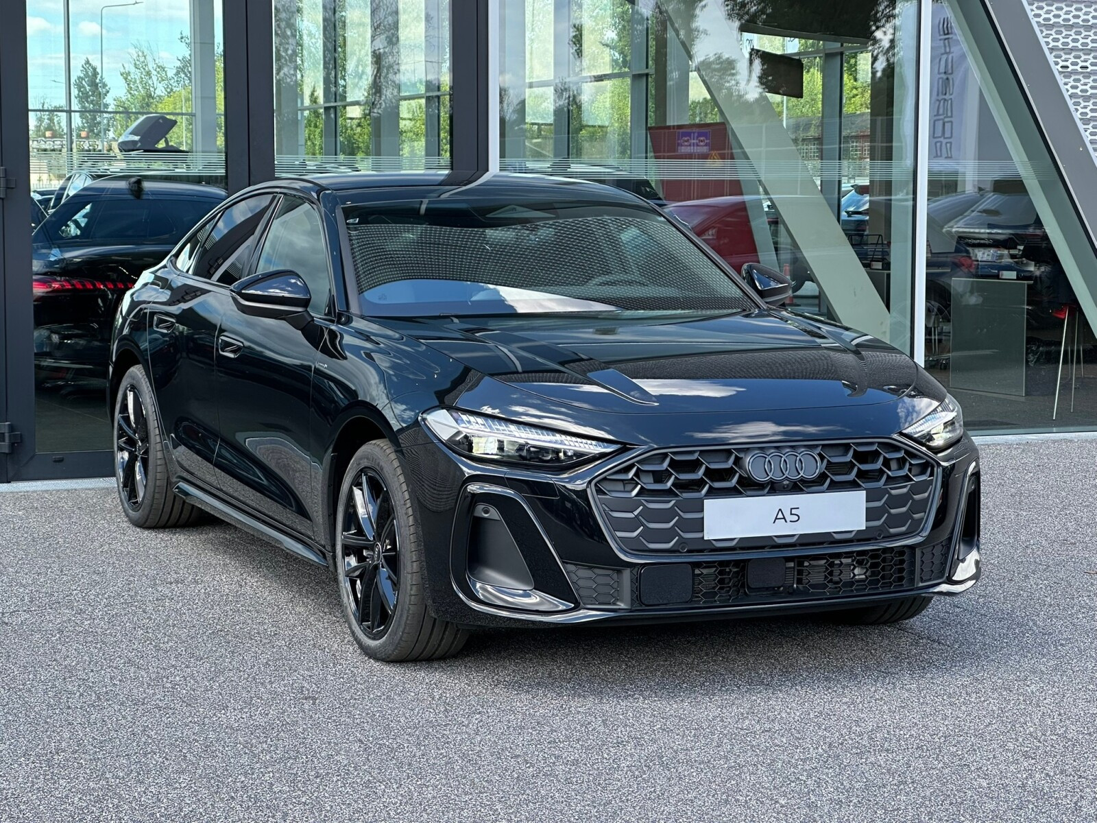 e-hybrid quattro 220 kW S tronic * Pakiet Tech Plus *