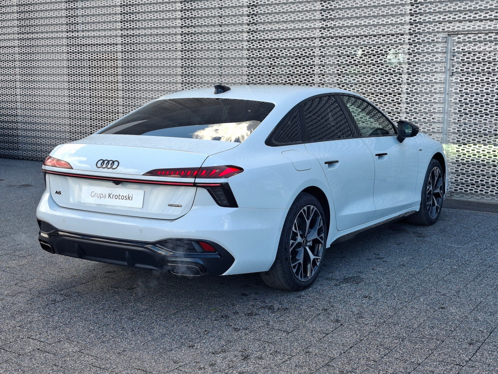 e-hybrid quattro 220 kW S tronic * Pakiet Tech Plus *