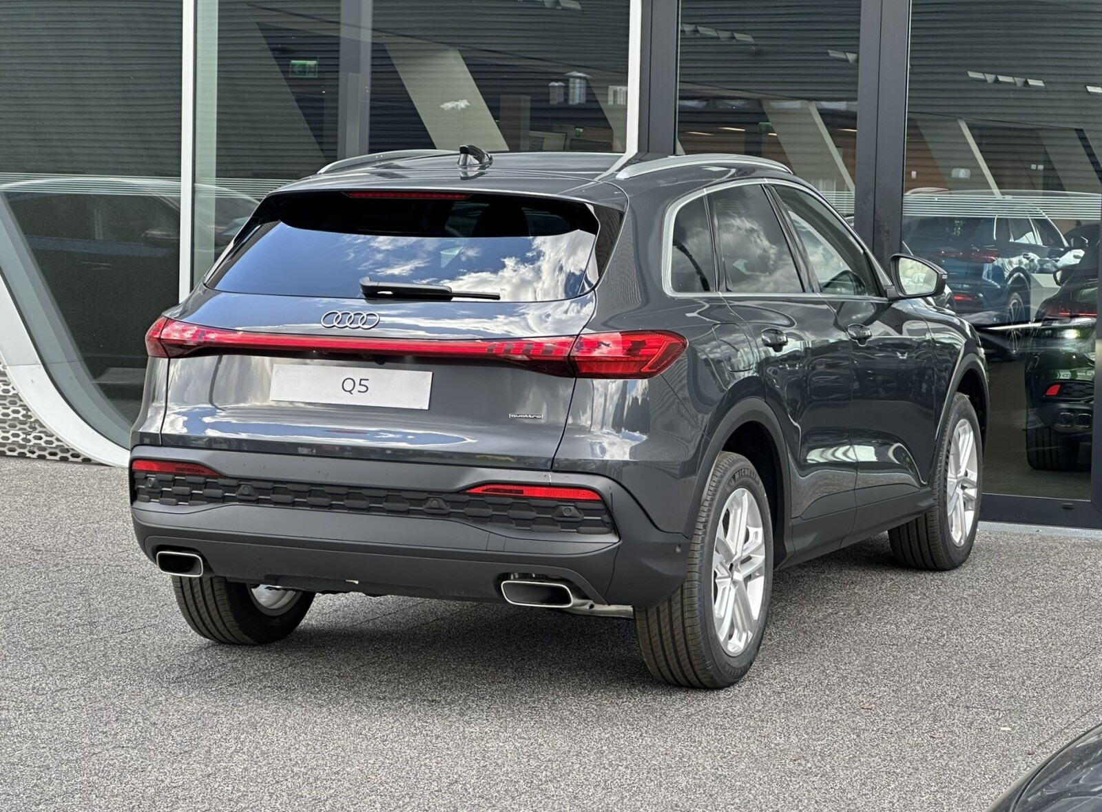 SUV TFSI quattro 150 kW S tronic * Pakiet Tech Plus *
