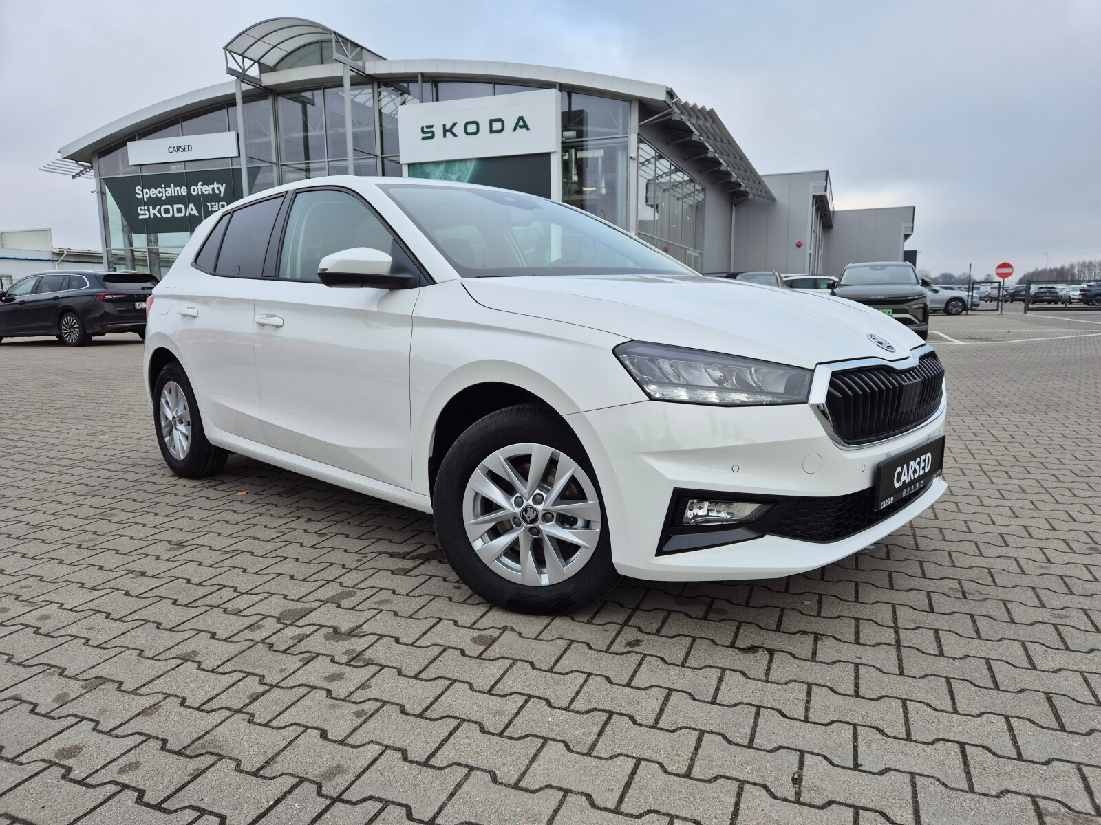 Selection 1.0 DSG auto z placu