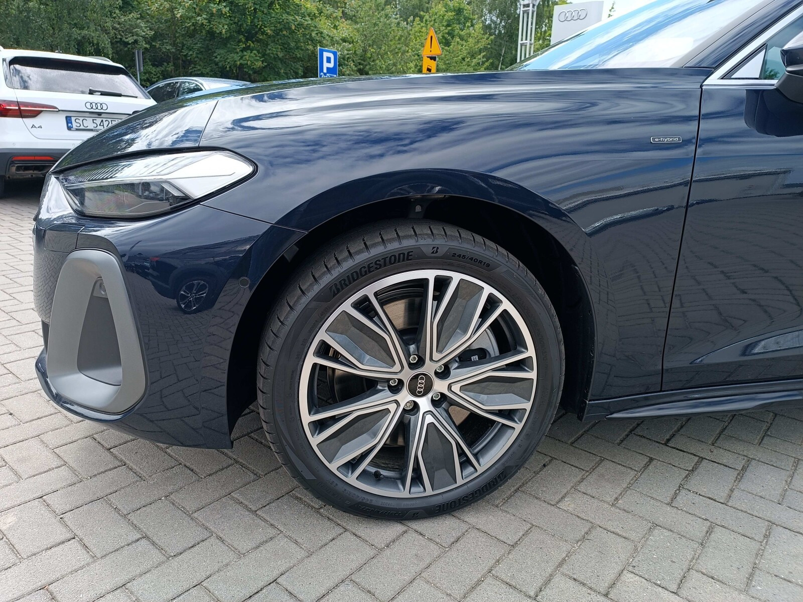 e-hybrid quattro 220 kW S tronic * Pakiet Tech Plus *
