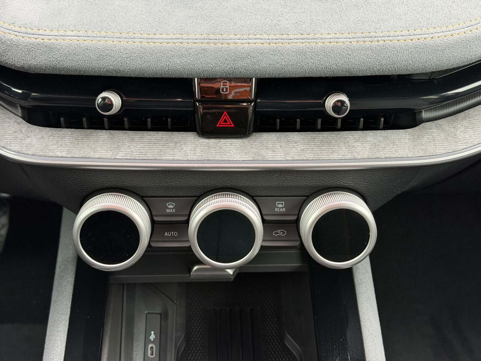 Combi Edition 130 2.0 TSI 204 KM 7-biegowa DSG Dostępna od Ręki!