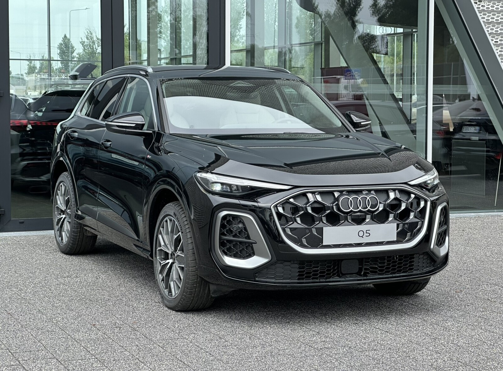 SUV TFSI quattro 150 kW S tronic * Pakiet Tech Plus *