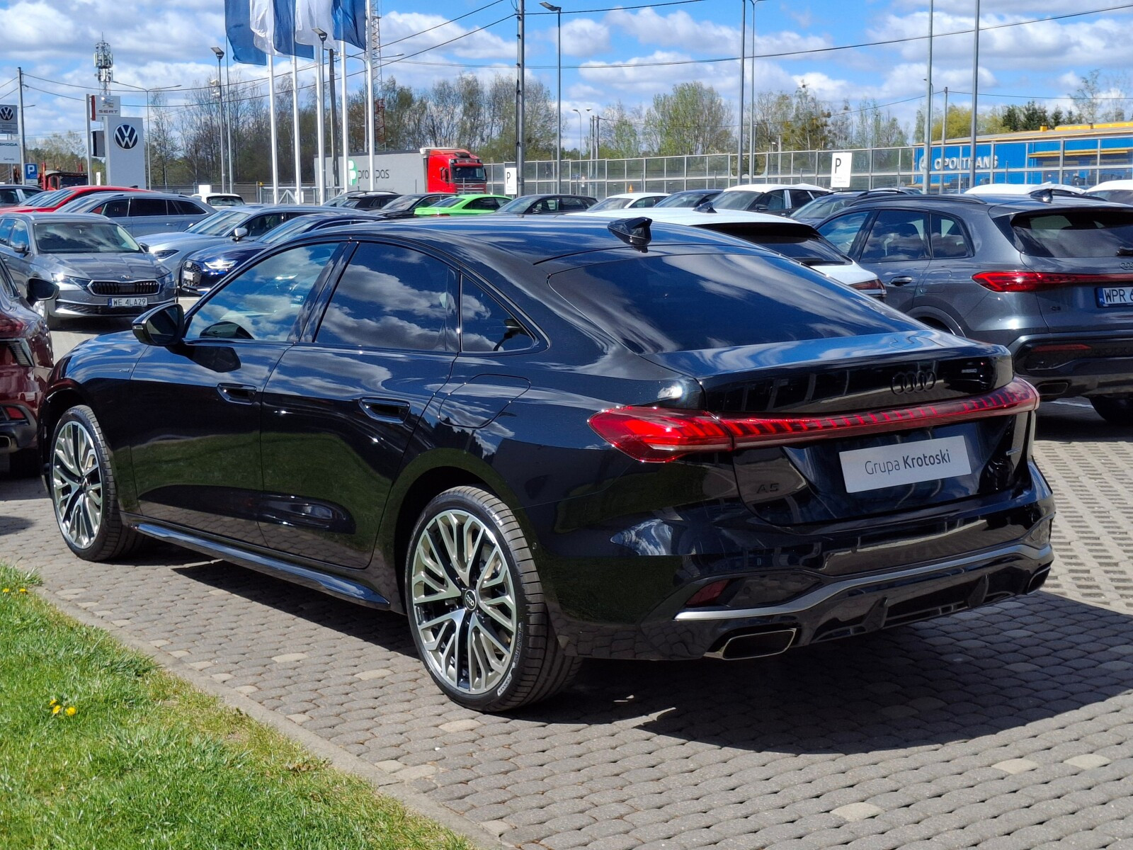 e-hybrid quattro 220 kW S tronic * Pakiet Tech Plus *
