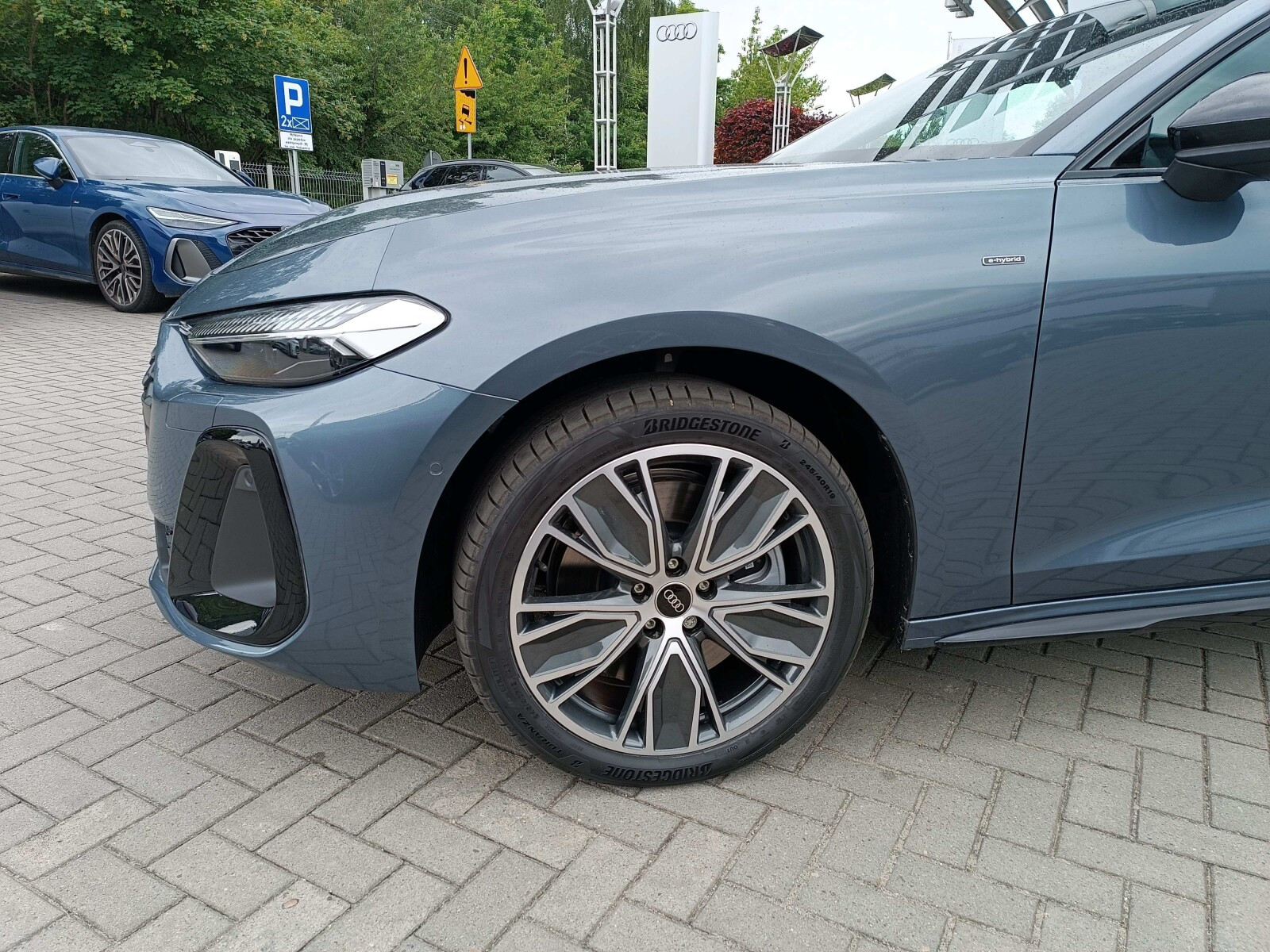 e-hybrid quattro 220 kW S tronic * Pakiet Tech Plus *