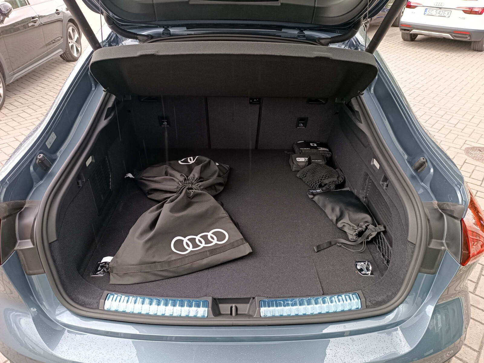e-hybrid quattro 220 kW S tronic * Pakiet Tech Plus *