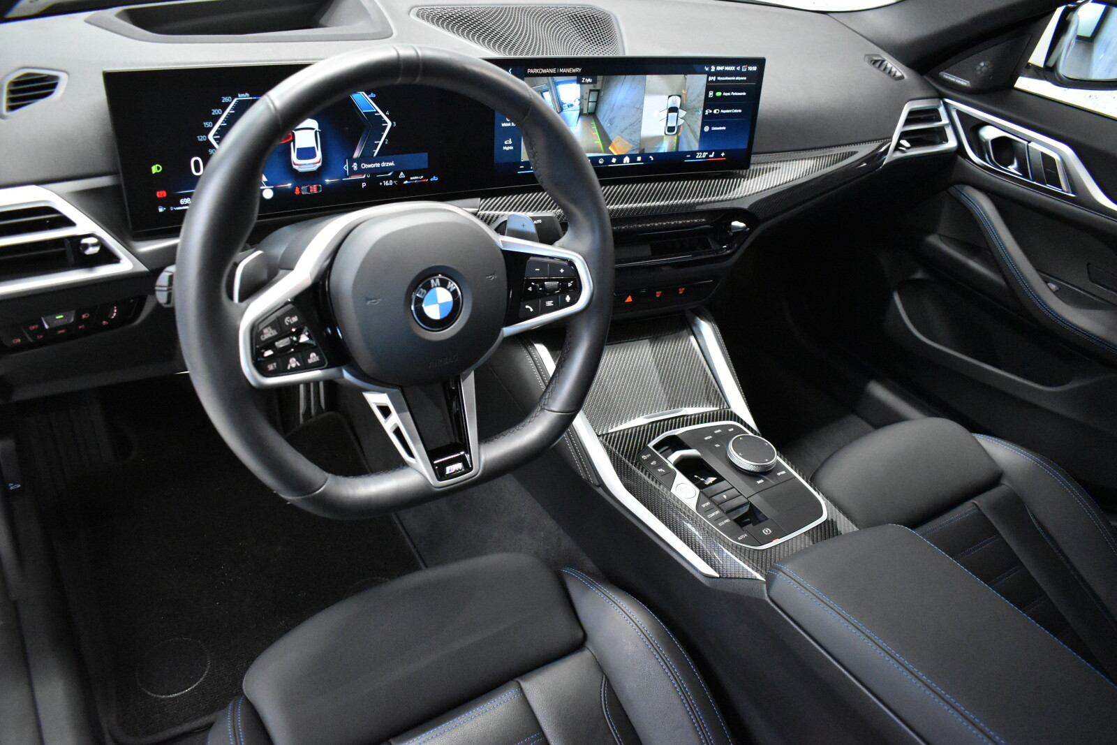 M Pro | xDrive | Harman Kardon
