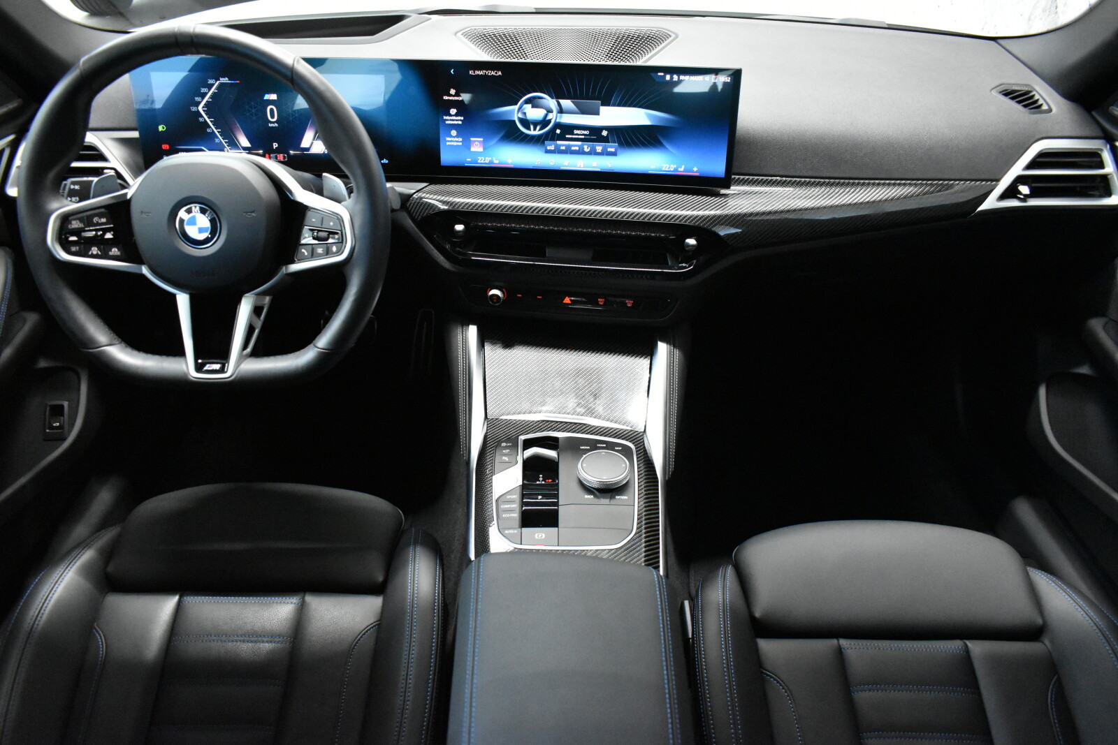 M Pro | xDrive | Harman Kardon