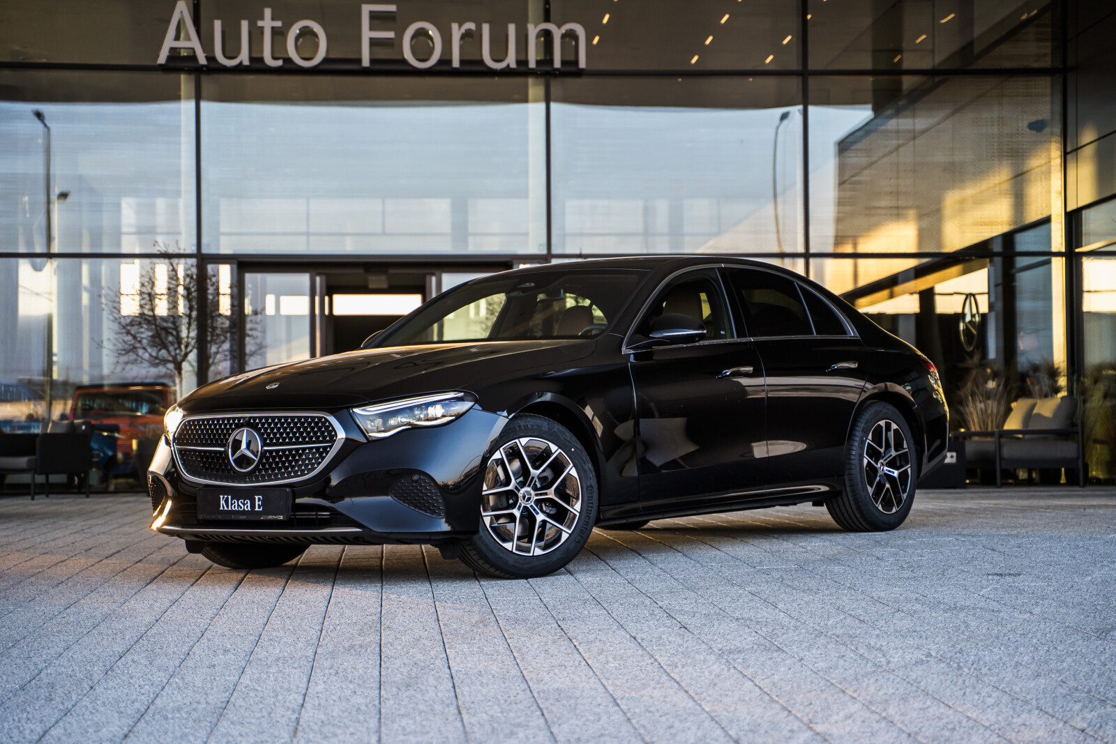 Mercedes-Benz E 220