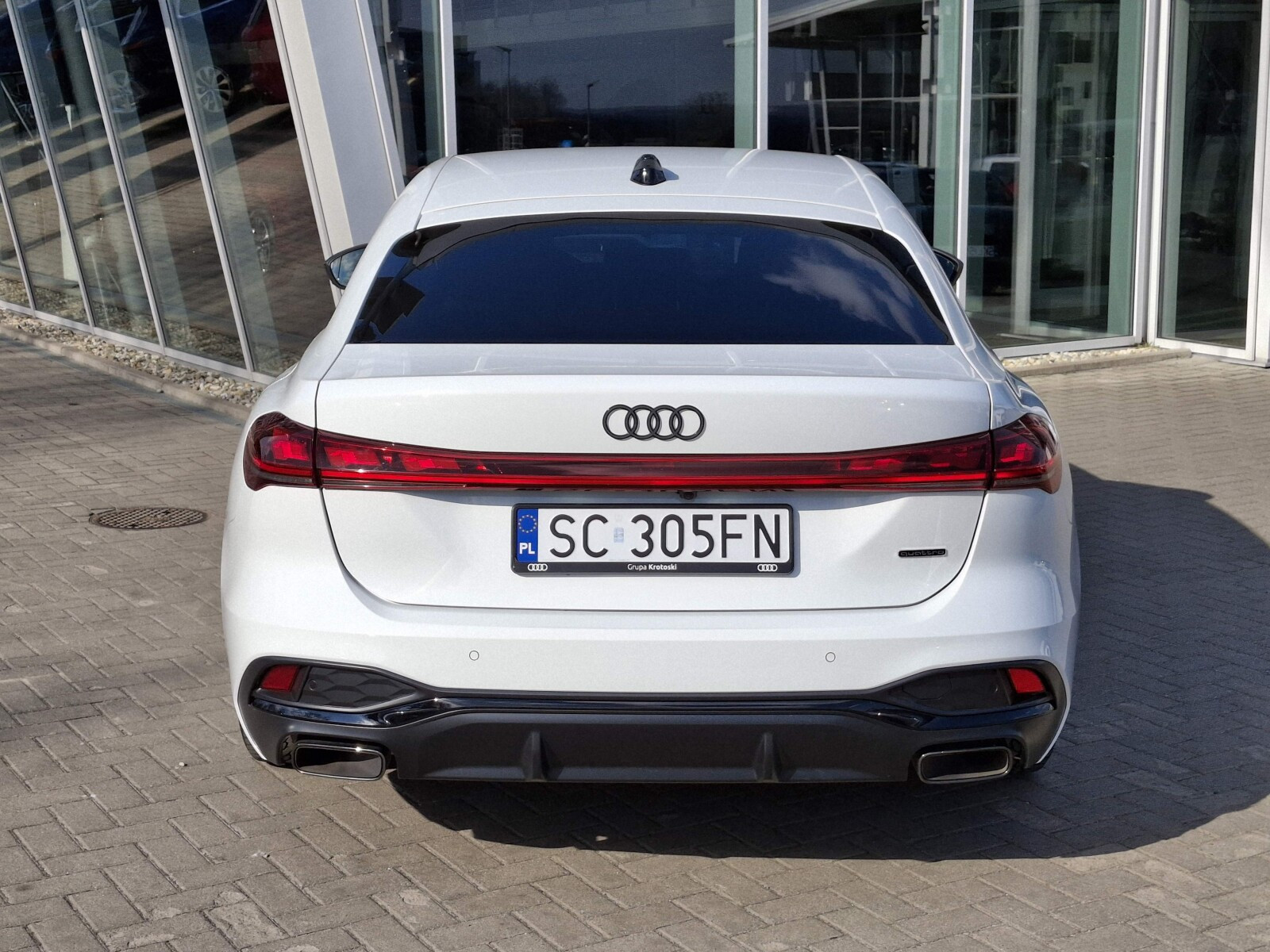 quattro 220 kW S tronic * Pakiet Tech Pro *