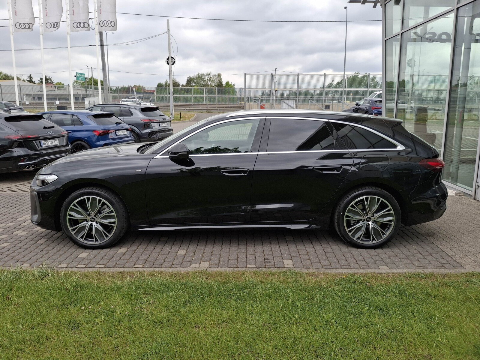 e-hybrid quattro 220 kW S tronic * Pakiet Tech Plus *
