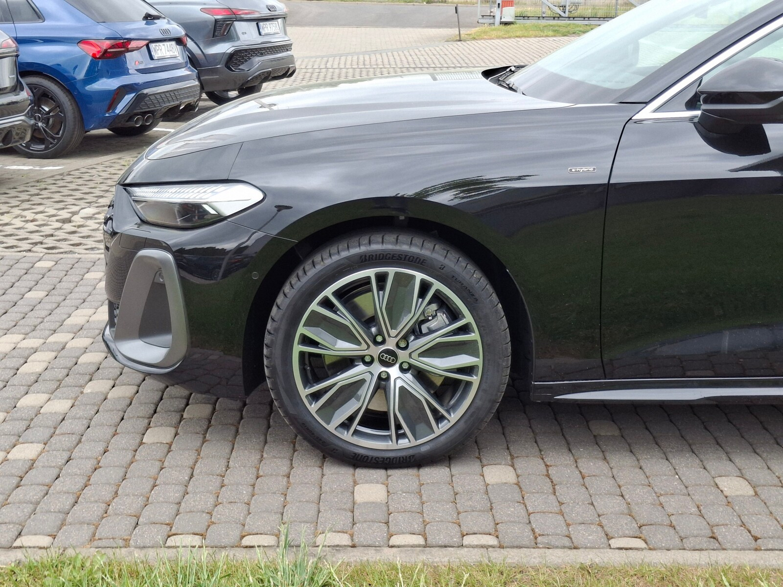 e-hybrid quattro 220 kW S tronic * Pakiet Tech Plus *