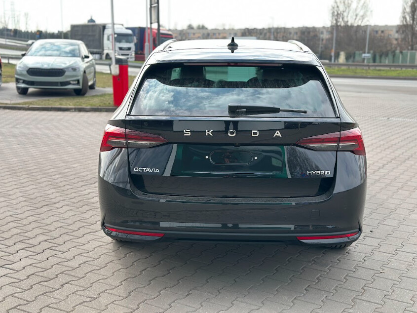 1.5 TSI 150 km 7-biegowa DSG + hak