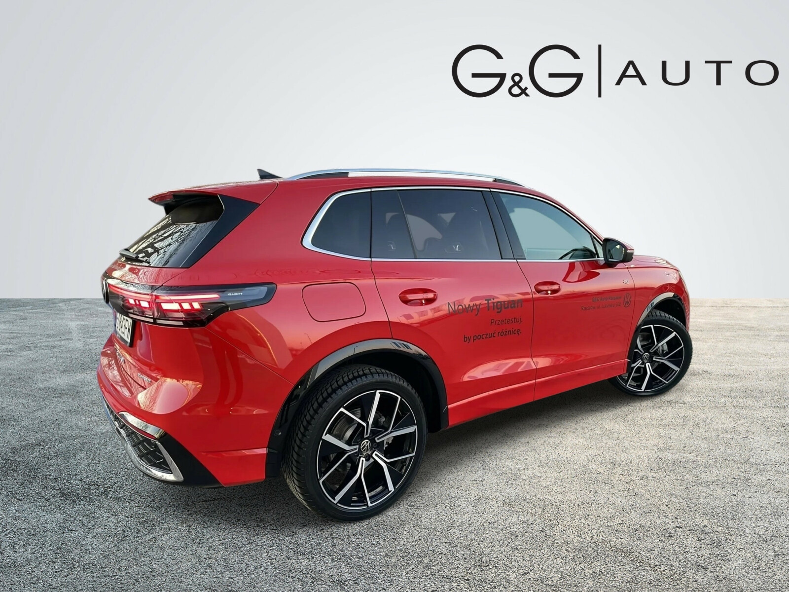 R-Line 1,5 eHybrid / 6-DSG 272KM Plug-In-Hybrid