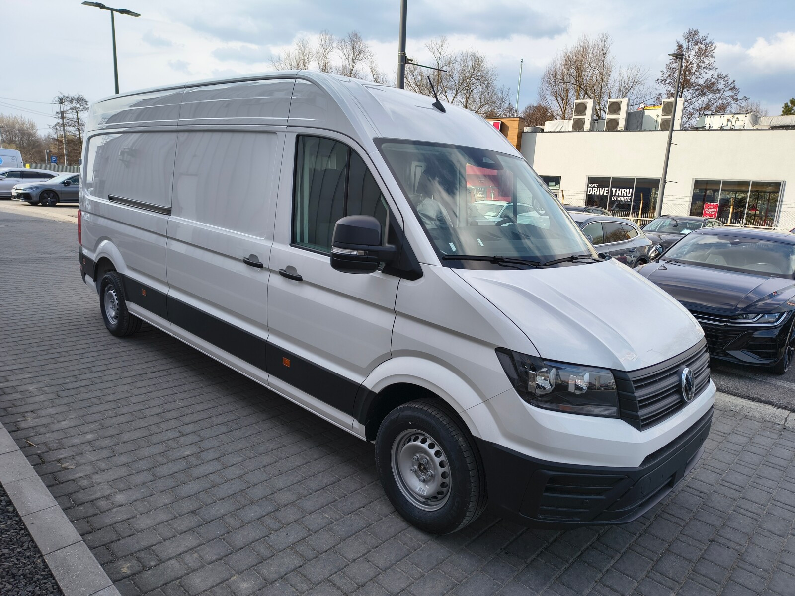 Crafter L4H3 Furgon z wysokim dachem silnik: 2,0 TDI 177km 4Motion