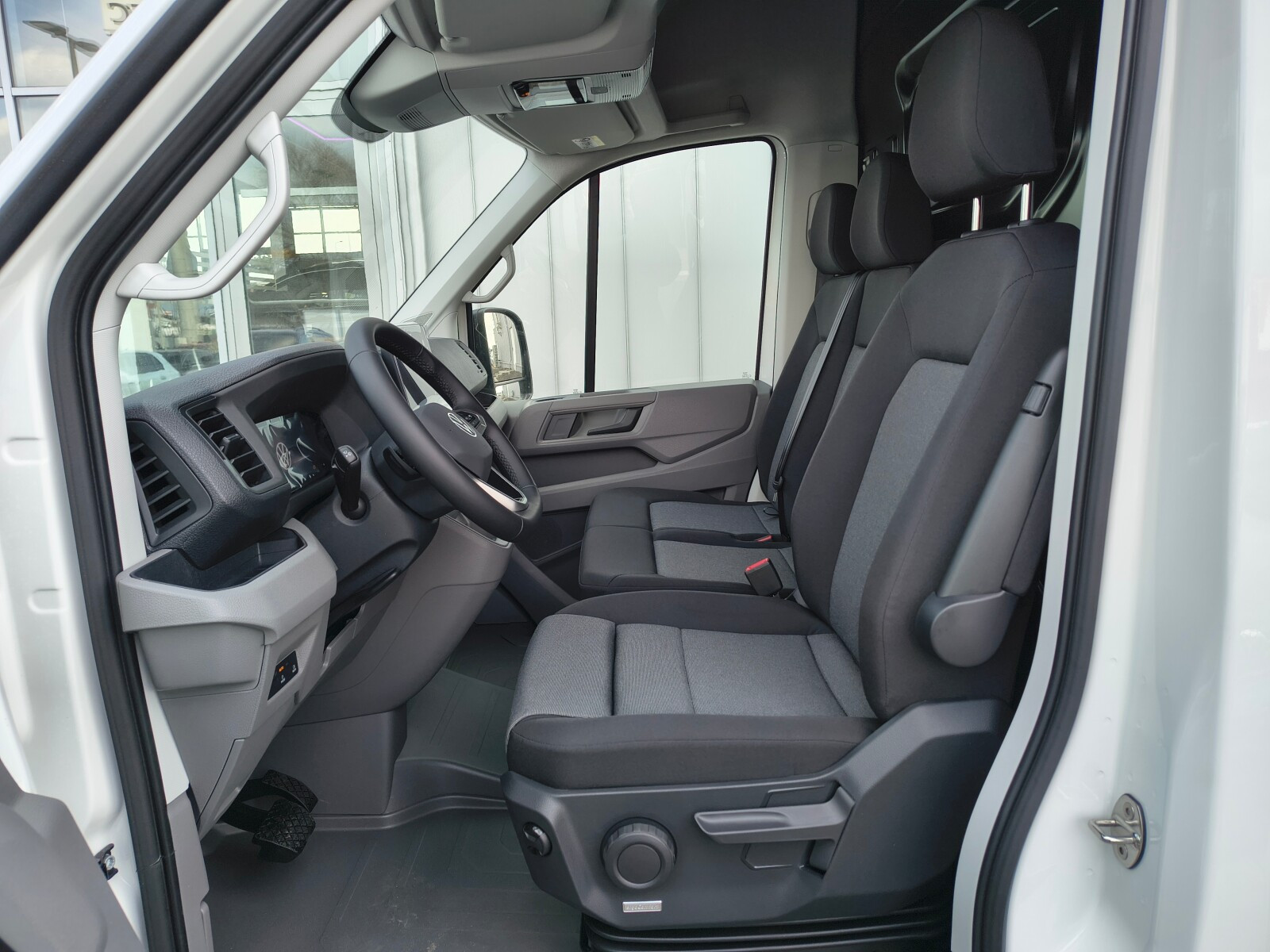 Crafter L4H3 Furgon z wysokim dachem silnik: 2,0 TDI 177km 4Motion